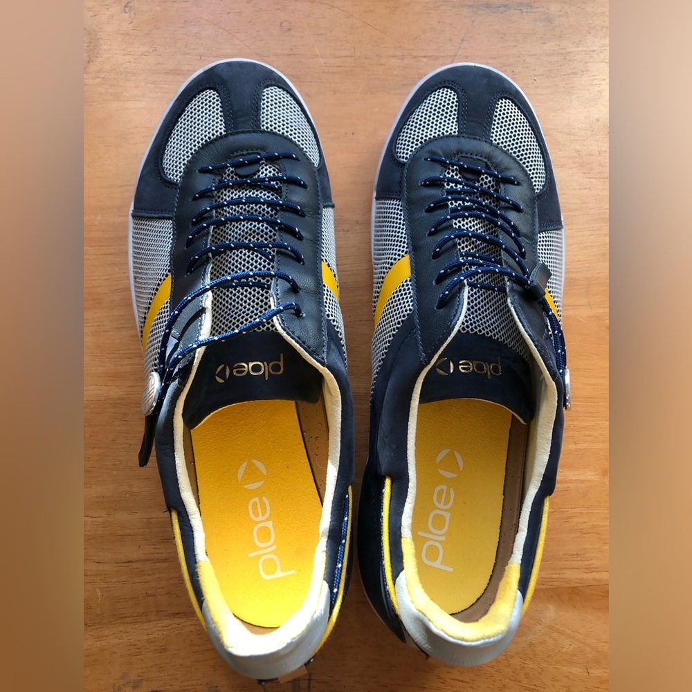 PLAE Shoes - Butler - Size 12 Women / 10.5 Men unisex navy